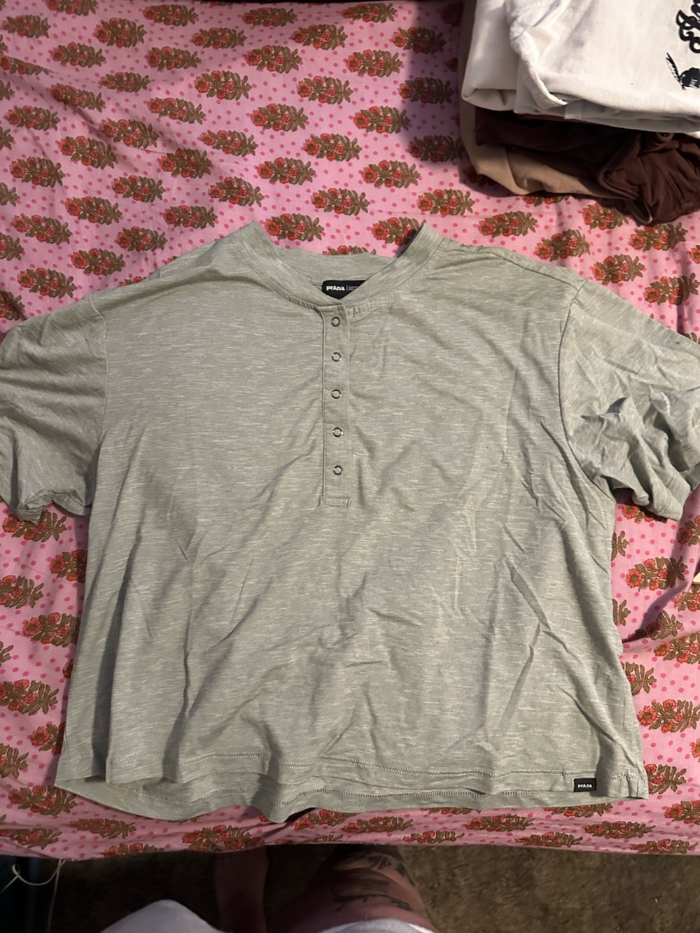 Prana Women's Light Gray Green Heather Henley Short Sleeve Tee